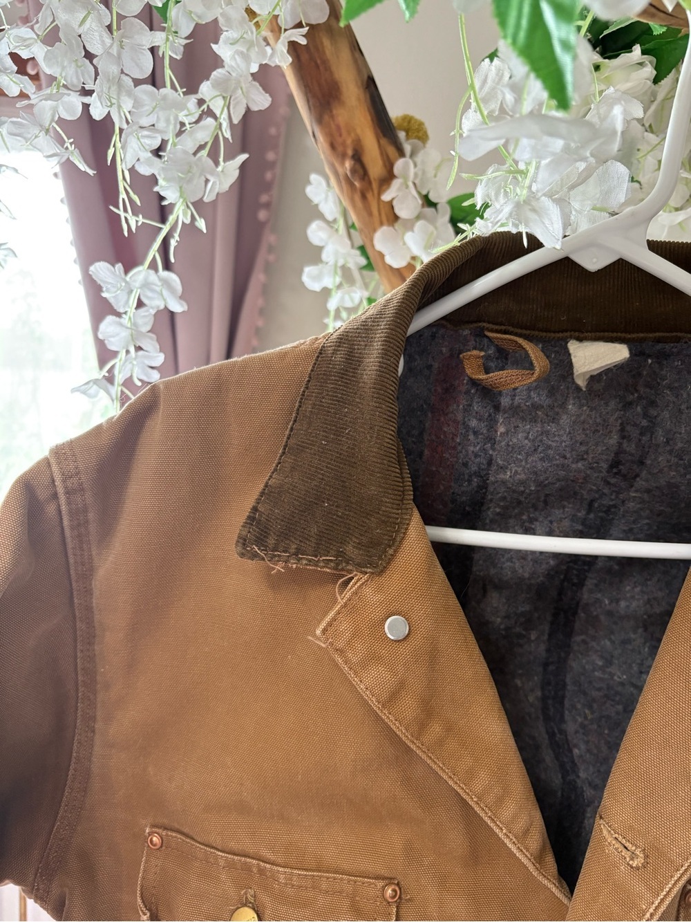 Carhartt Barn Brown Duck Work Jacket with Dark Brown Corduroy Collar - Picture 5 of 6